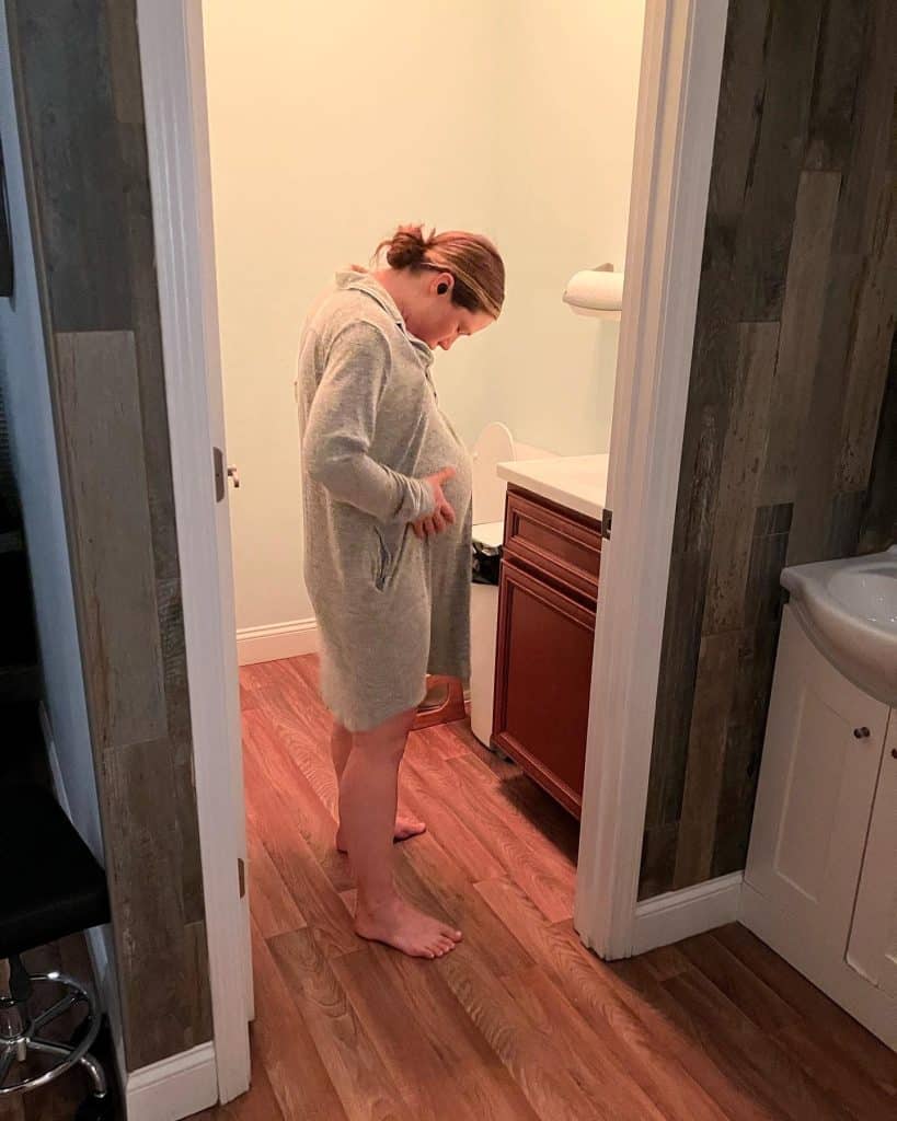 2nd time Hypnobabies Student in birthing time in bathroom